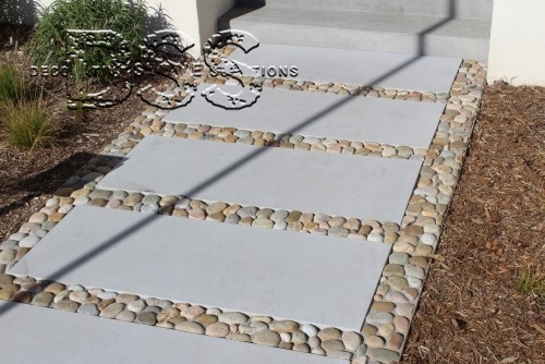 Hand Seeded Concrete Aggregate: Heavy vs. Light