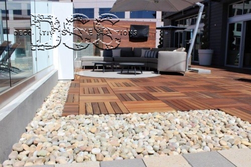 Beautiful Buff Mexican Beach Pebbles from Decorative Stone Solutions