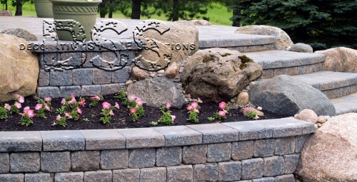 5 Design Mistakes When Using Decorative Landscape Stone