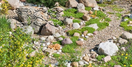 Discovering Various Landscaping Rocks and Their Creative Applications