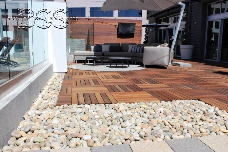 Beautiful Buff Mexican Beach Pebbles from Decorative Stone Solutions