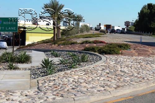 Washington Blvd Medians and Off Ramp